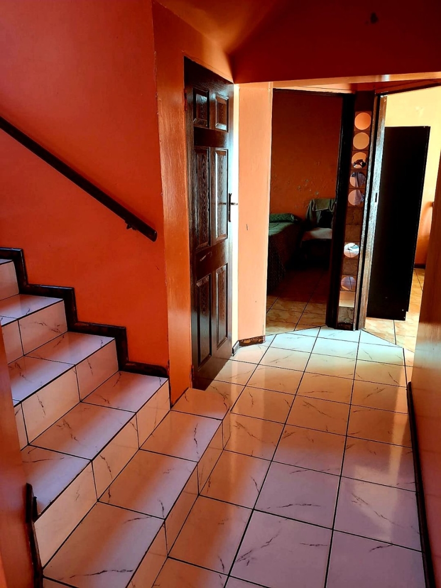 5 Bedroom Property for Sale in Mdantsane Nu 17 Eastern Cape